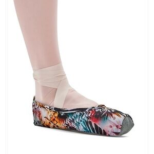 So Danca AC12 Pointe Shoes Cover Ballet Protective Ladies Large 9-10.5US New